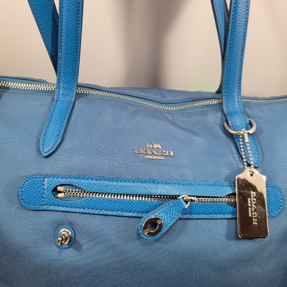 Like New!Coach Nylon Teal/Peacock blueTote bag - Picture 6 of 16